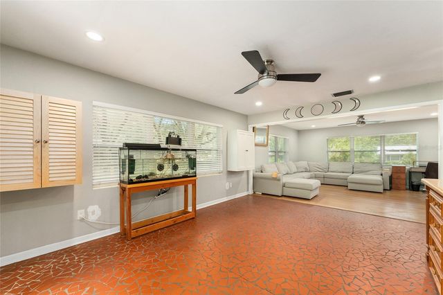 3826 SW 2ND AVENUE, Gainesville, FL 32607