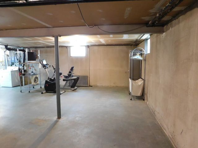 1911 Dewes Street 1911, Glenview, IL 60025
