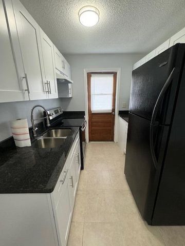 127 Pineda Street, Cocoa, FL 32922