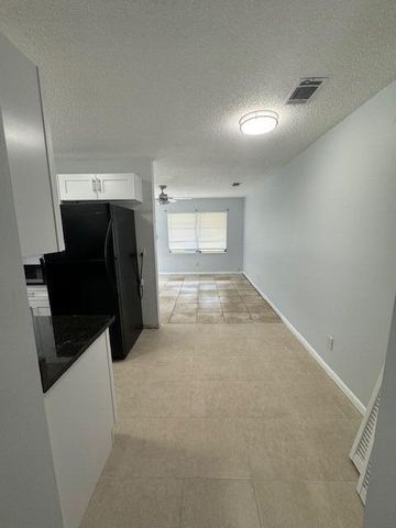 127 Pineda Street, Cocoa, FL 32922