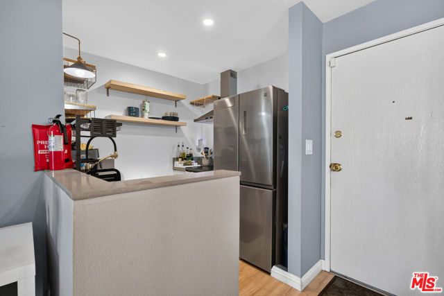 21801 Roscoe Boulevard 205, Los Angeles, CA 91304