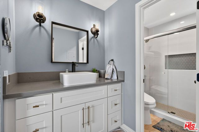 21801 Roscoe Boulevard 205, Los Angeles, CA 91304