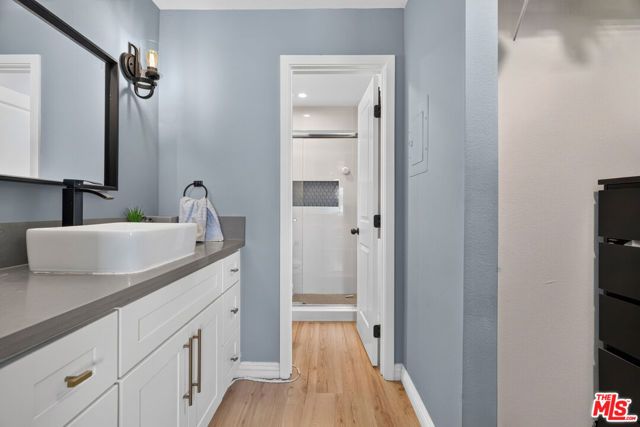 21801 Roscoe Boulevard 205, Los Angeles, CA 91304