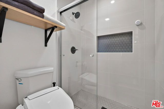 21801 Roscoe Boulevard 205, Los Angeles, CA 91304