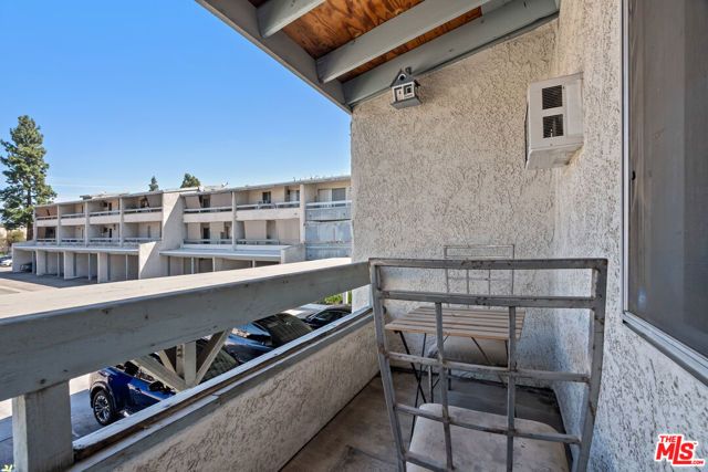 21801 Roscoe Boulevard 205, Los Angeles, CA 91304