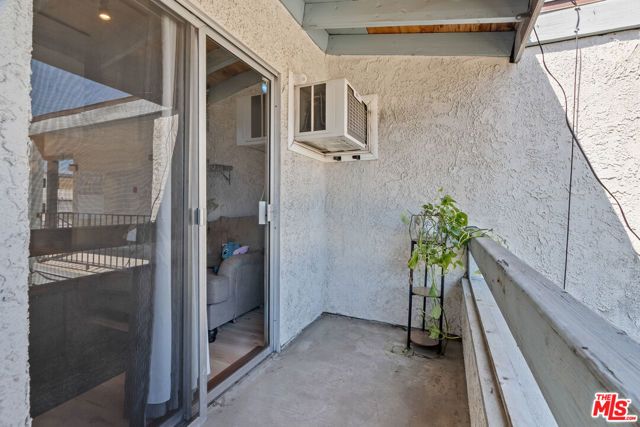 21801 Roscoe Boulevard 205, Los Angeles, CA 91304