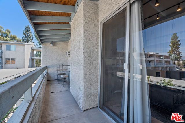 21801 Roscoe Boulevard 205, Los Angeles, CA 91304