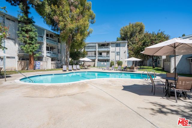 21801 Roscoe Boulevard 205, Los Angeles, CA 91304