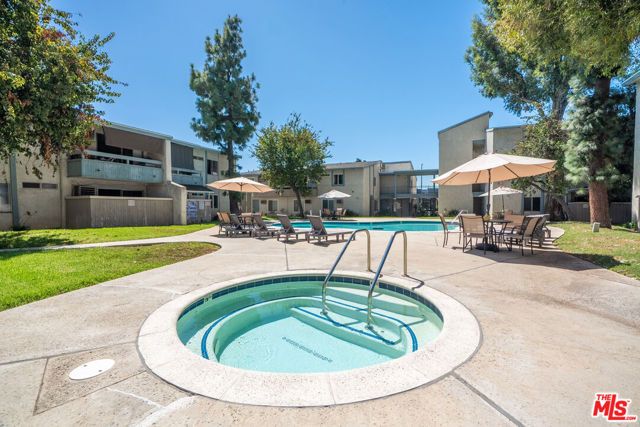 21801 Roscoe Boulevard 205, Los Angeles, CA 91304