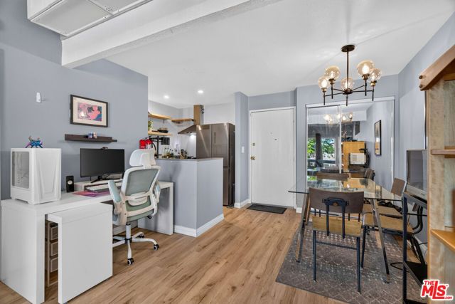 21801 Roscoe Boulevard 205, Los Angeles, CA 91304