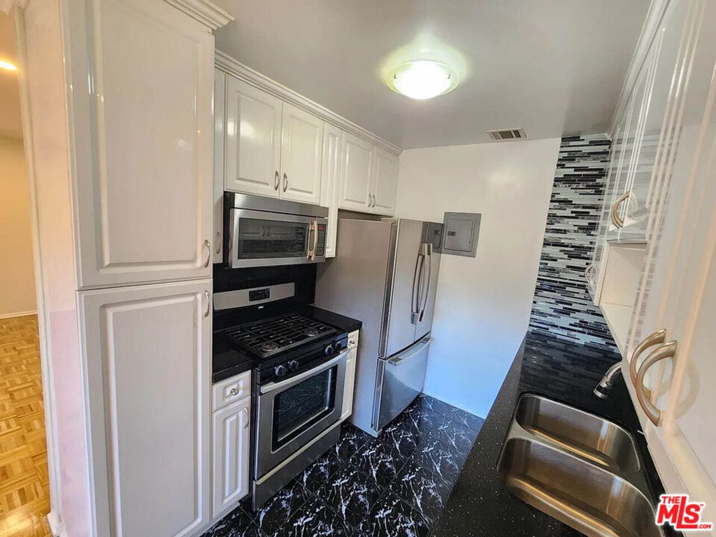 6342 Morse Avenue 309, North Hollywood, CA 91606