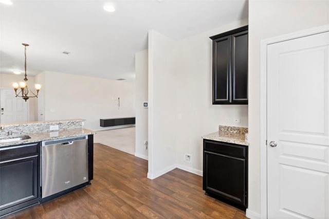 6650 Atlasridge Drive, Houston, TX 77048