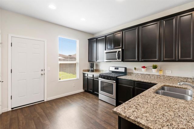 6650 Atlasridge Drive, Houston, TX 77048