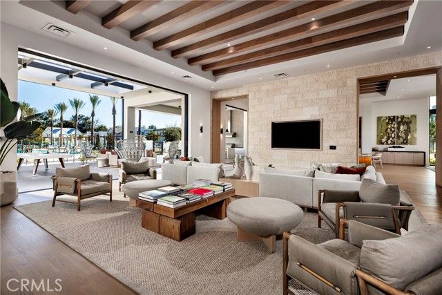 120 Chapman, Lake Forest (el Toro), CA 92630