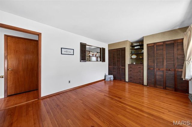 282 Diekamp Lane, St Charles, MO 63303