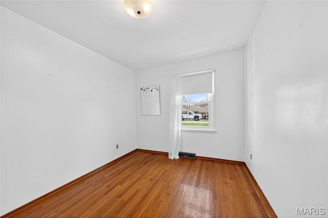 282 Diekamp Lane, St Charles, MO 63303