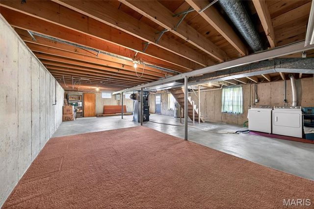 282 Diekamp Lane, St Charles, MO 63303