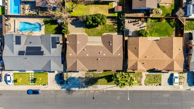 1648 Olivewood Ave, Manteca, CA 95336