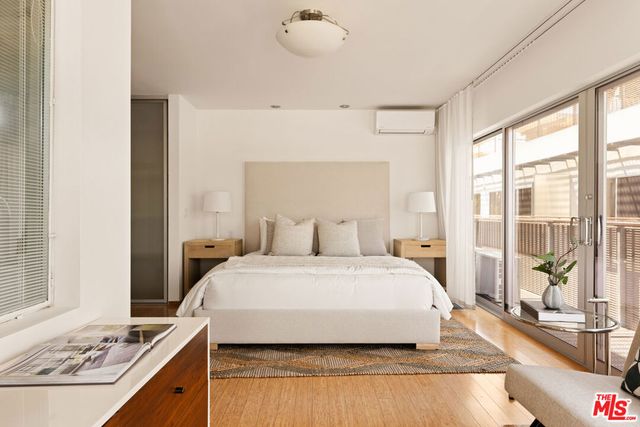 619 San Juan Avenue B, Venice, CA 90291