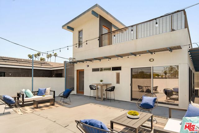 619 San Juan Avenue B, Venice, CA 90291