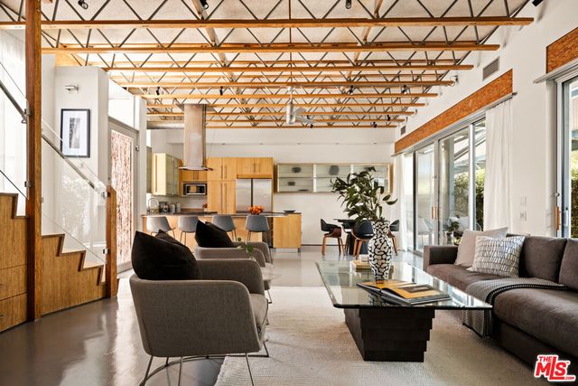 619 San Juan Avenue B, Venice, CA 90291