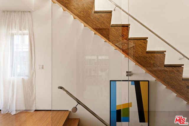 619 San Juan Avenue B, Venice, CA 90291