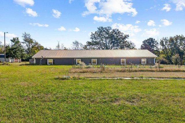 10112 Old Highway 46, Bon Aqua, TN 37025