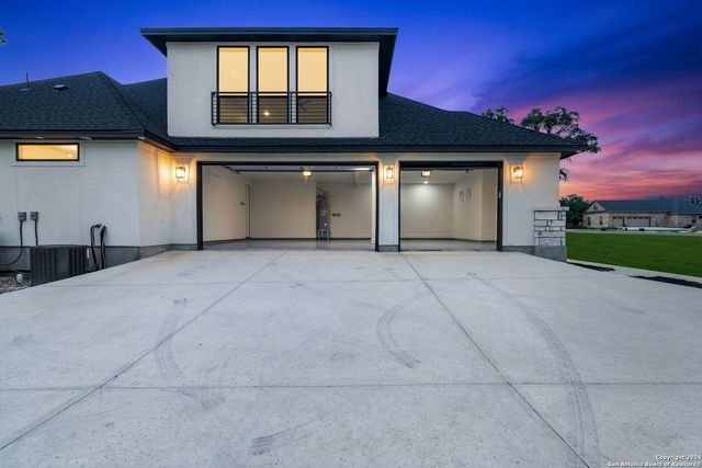 486 James, Castroville, TX 78009