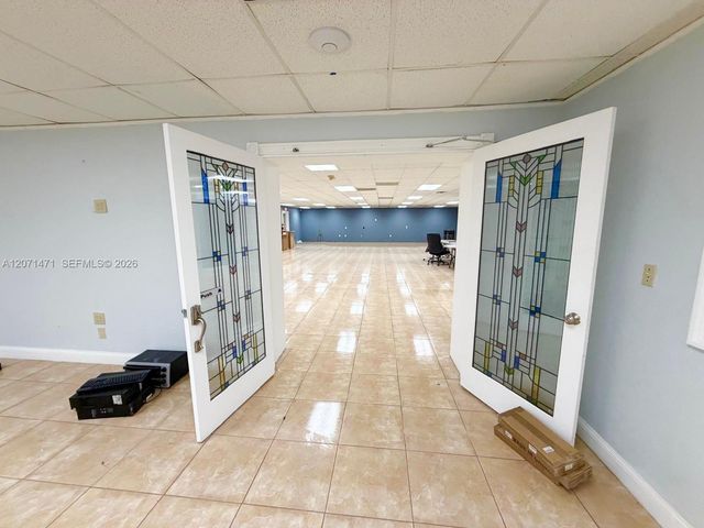 120 SW 70th Avenue, Pembroke Pines, FL 33023