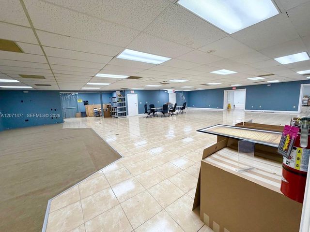 120 SW 70th Avenue, Pembroke Pines, FL 33023