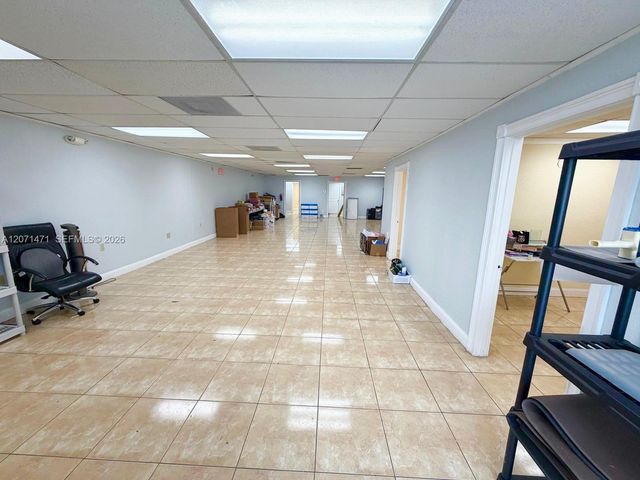 120 SW 70th Avenue, Pembroke Pines, FL 33023