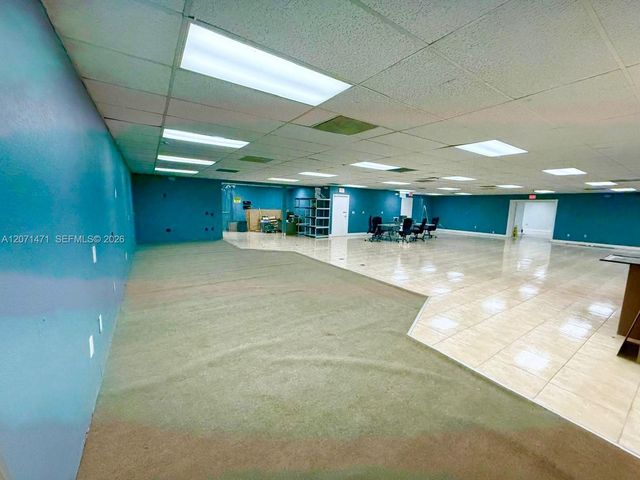 120 SW 70th Avenue, Pembroke Pines, FL 33023
