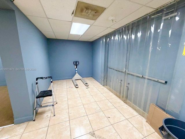 120 SW 70th Avenue, Pembroke Pines, FL 33023