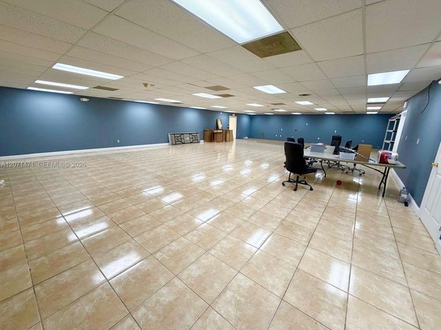 120 SW 70th Avenue, Pembroke Pines, FL 33023