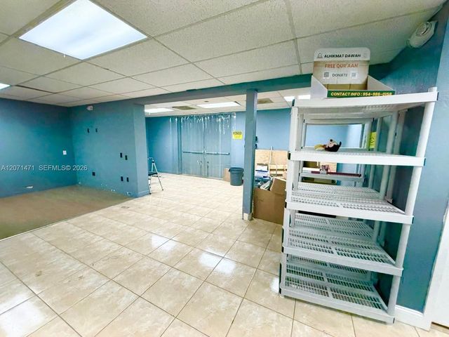 120 SW 70th Avenue, Pembroke Pines, FL 33023
