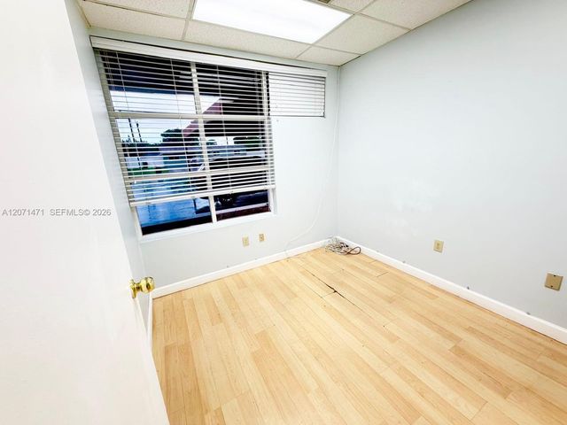 120 SW 70th Avenue, Pembroke Pines, FL 33023