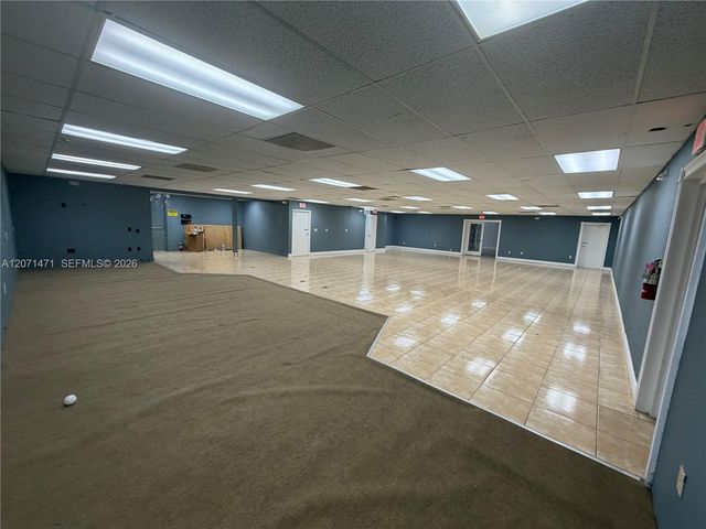 120 SW 70th Avenue, Pembroke Pines, FL 33023