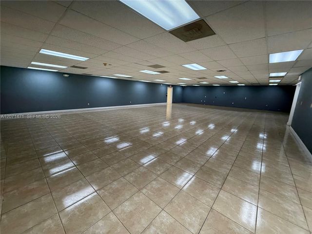 120 SW 70th Avenue, Pembroke Pines, FL 33023
