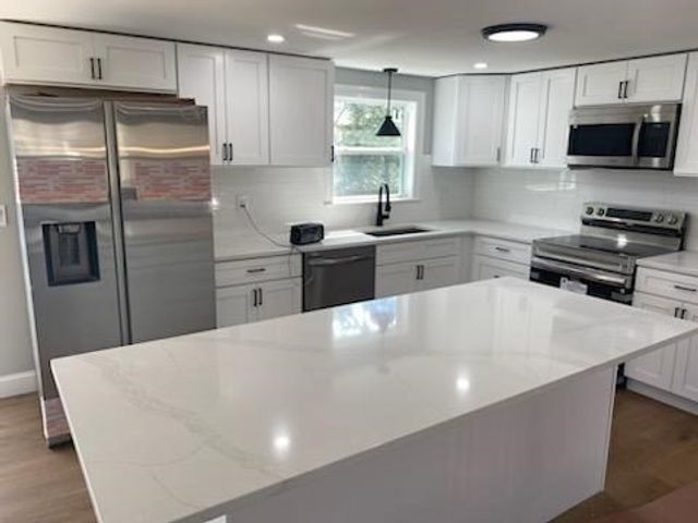 49 Captain Besse Rd, Yarmouth, MA 02664