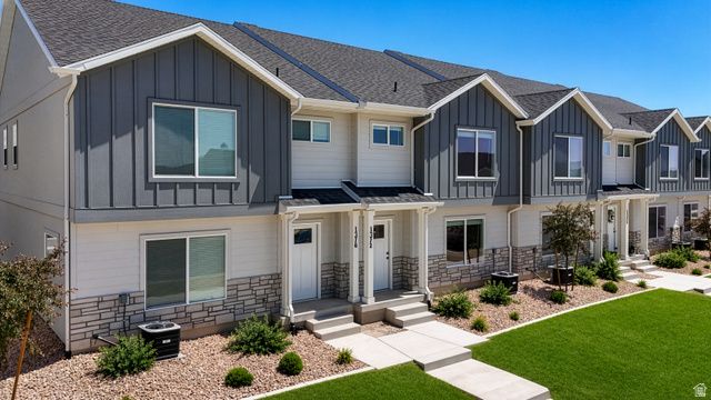 1372 N MEADOW LANE LN, Spanish Fork, UT 84660