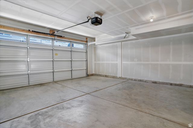 1372 N MEADOW LANE LN, Spanish Fork, UT 84660