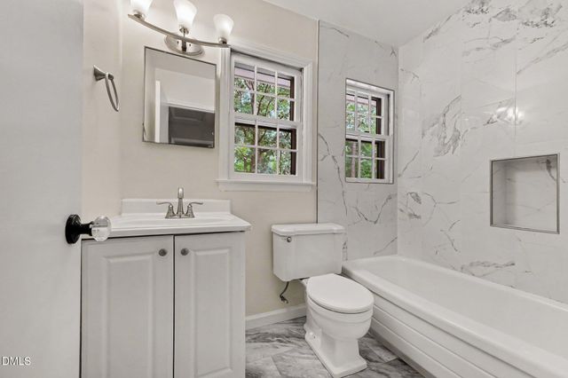 1307 Leclair Street, Chapel Hill, NC 27517