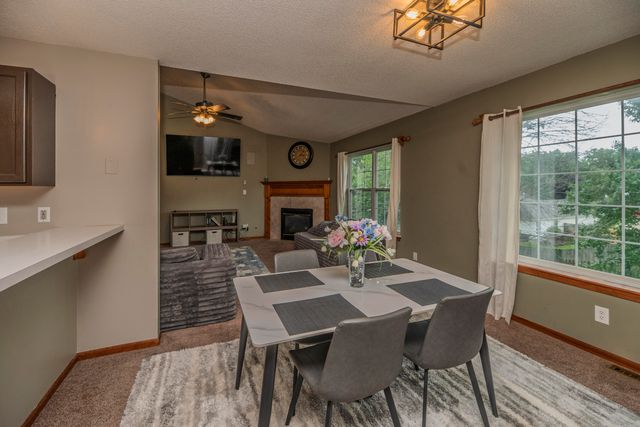 1504 WAR ADMIRAL DR, Columbia, MO 65202