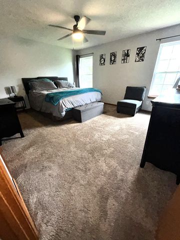 1504 WAR ADMIRAL DR, Columbia, MO 65202