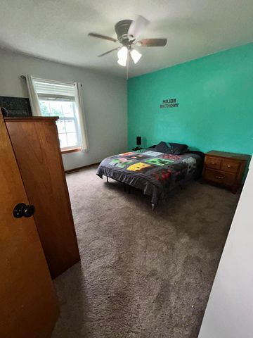 1504 WAR ADMIRAL DR, Columbia, MO 65202