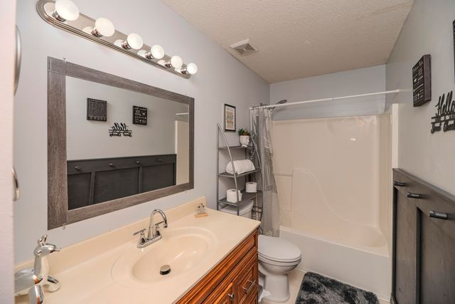 1504 WAR ADMIRAL DR, Columbia, MO 65202