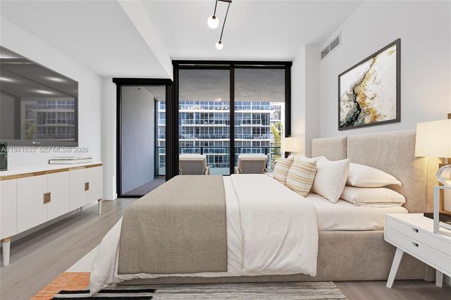 9901 W Bay Harbor Dr 402, Bay Harbor Islands, FL 33154