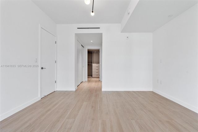 9901 W Bay Harbor Dr 402, Bay Harbor Islands, FL 33154