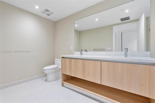 9901 W Bay Harbor Dr 402, Bay Harbor Islands, FL 33154