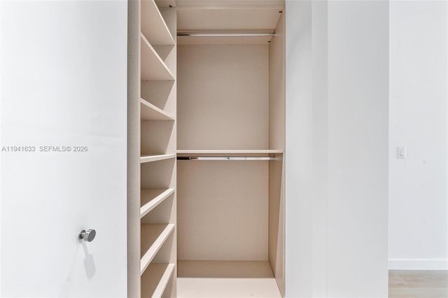 9901 W Bay Harbor Dr 402, Bay Harbor Islands, FL 33154